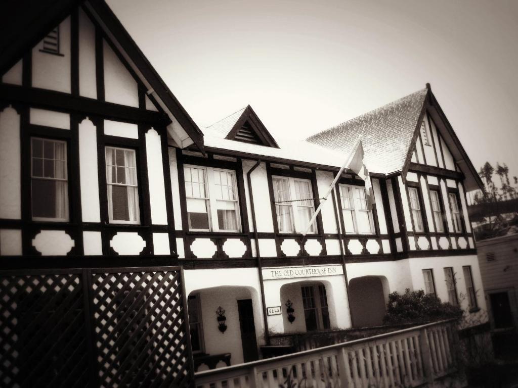 The Old Courthouse Inn Powell River Rum bild