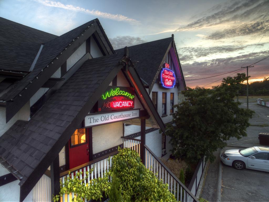 The Old Courthouse Inn Powell River Exteriör bild