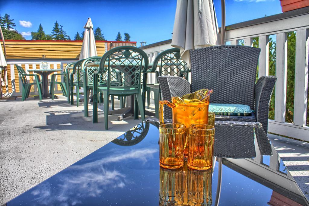 The Old Courthouse Inn Powell River Exteriör bild
