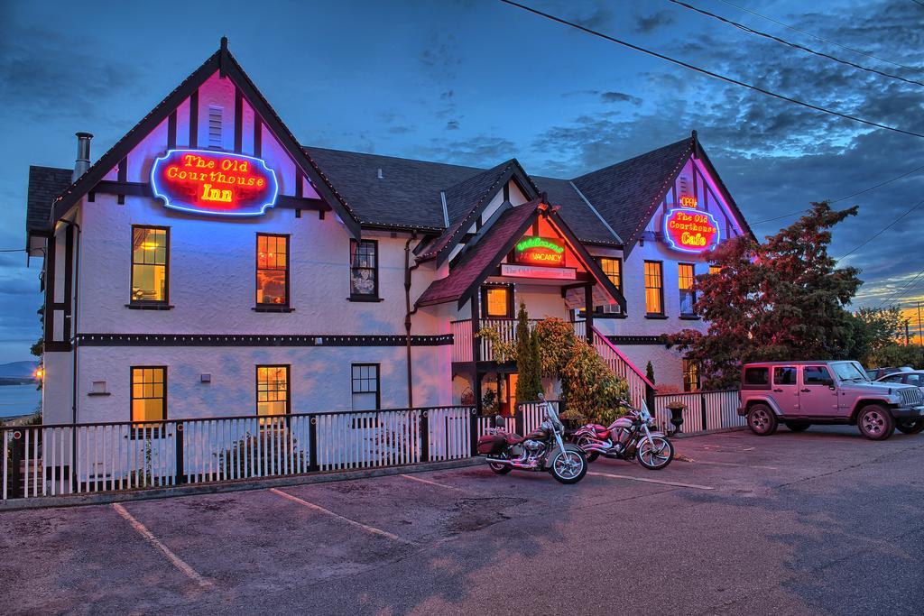 The Old Courthouse Inn Powell River Exteriör bild